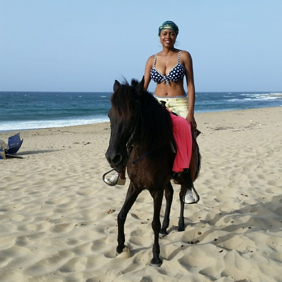 Meet your Posher, Salesia - Picture 12 of 16